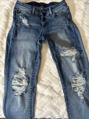 Judy Blue Light-Medium Blue Distressed Boyfriend Fit Jeans Size 7/28